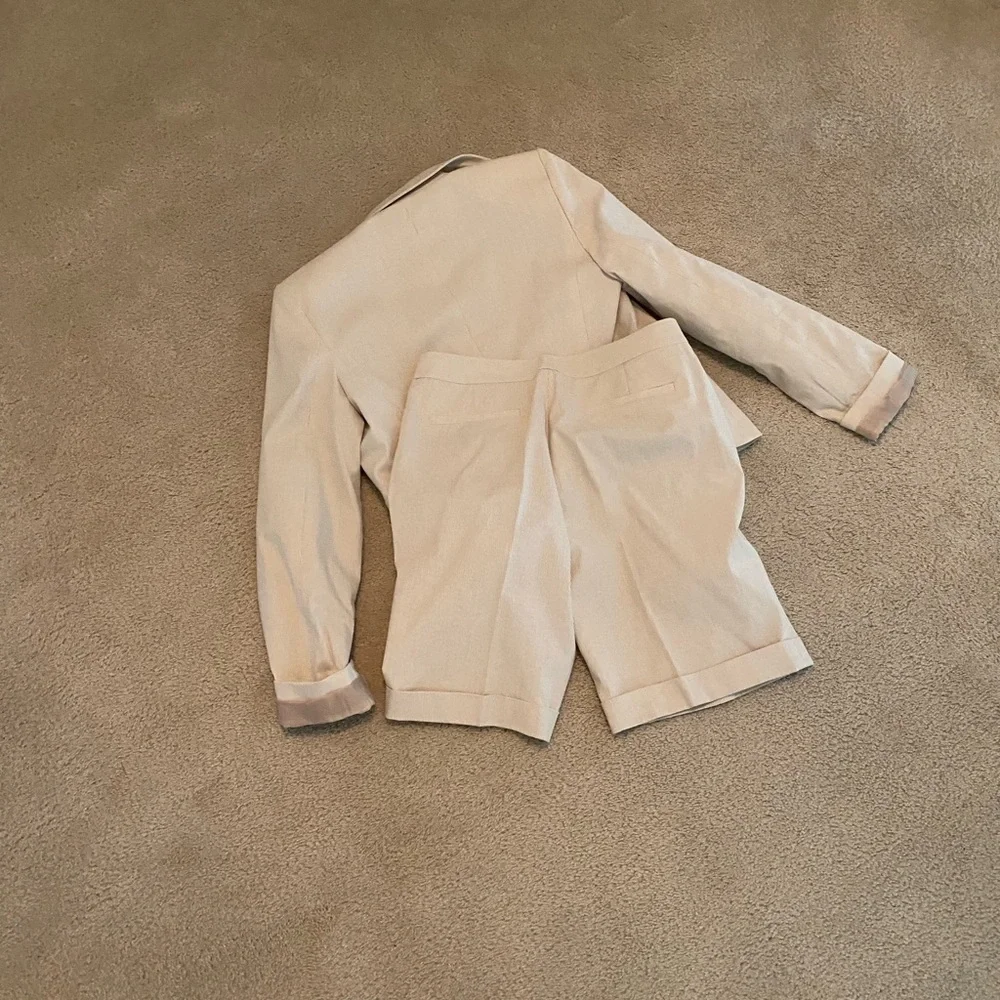 Calvin Klein Chic Beige Blazer and Short Set - Picture 12 of 14